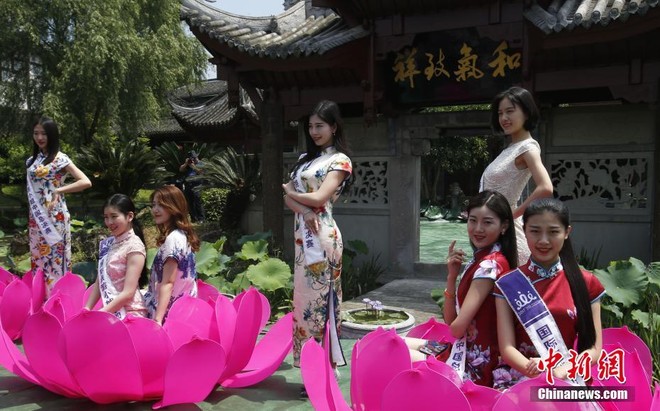 Nhan sắc của dàn thí sinh Hoa hậu Du lịch Quốc tế Trung Quốc bị chê bai không tiếc lời - Ảnh 1.