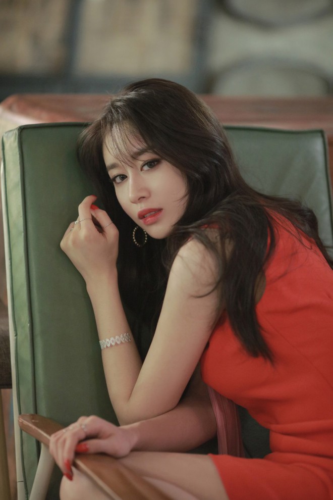 Fan đổ như chuối trước nhan sắc nữ thần của Jiyeon (T-ara) trong loạt ảnh teaser - Ảnh 2.