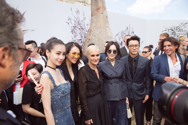 Angela Baby đẹp 360 độ kh&ocirc;ng g&oacute;c chết, nổi bật giữa d&agrave;n mỹ nh&acirc;n sang chảnh nhất nh&igrave; Hollywood - Ảnh 15.