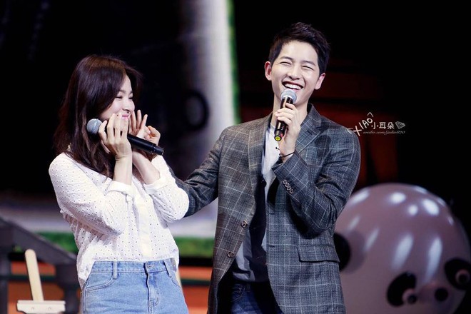 Ngất ngây vì cặp đôi Song Joong Ki - Song Hye Kyo, fan Trung quyết tung loạt ảnh ngọt hơn đường của hai người - Ảnh 3.