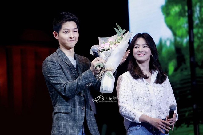 Ngất ngây vì cặp đôi Song Joong Ki - Song Hye Kyo, fan Trung quyết tung loạt ảnh ngọt hơn đường của hai người - Ảnh 8.