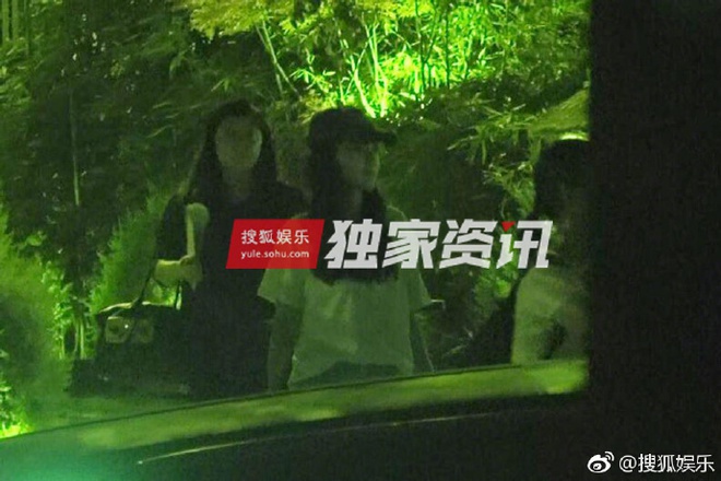 Y&ecirc;u bao năm nhưng vẫn l&atilde;ng mạn như ng&agrave;y đầu, chỉ c&oacute; thể l&agrave; Huỳnh Hiểu Minh - Angela Baby! - Ảnh 4.