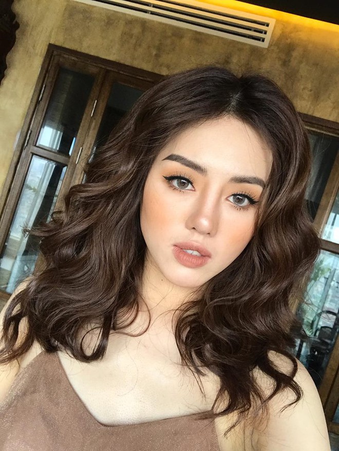 6 c&ocirc; g&aacute;i xinh đẹp nhất của The Face 2017 - Ảnh 30.