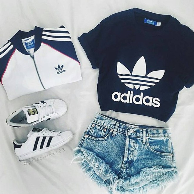 Bất ngờ chưa, chiếc áo logo adidas xưa như Trái Đất lại đang là hot trend của hè 2017 - Ảnh 16.