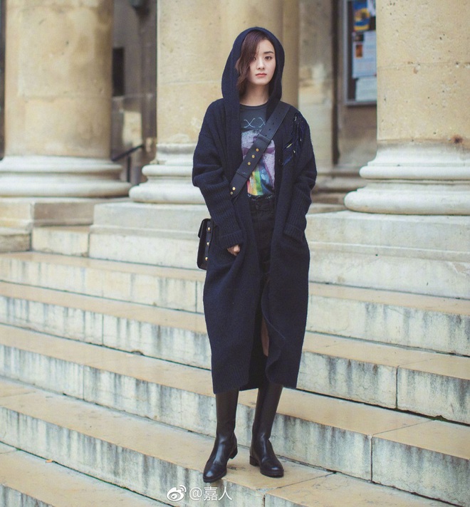 Triệu Lệ Dĩnh, đại sứ lận đận nhất của Dior: Bị ch&ecirc; mặc xấu, đụng h&agrave;ng th&igrave; bị l&eacute;p vế, bị viết nhầm t&ecirc;n tr&ecirc;n web quốc tế - Ảnh 17.