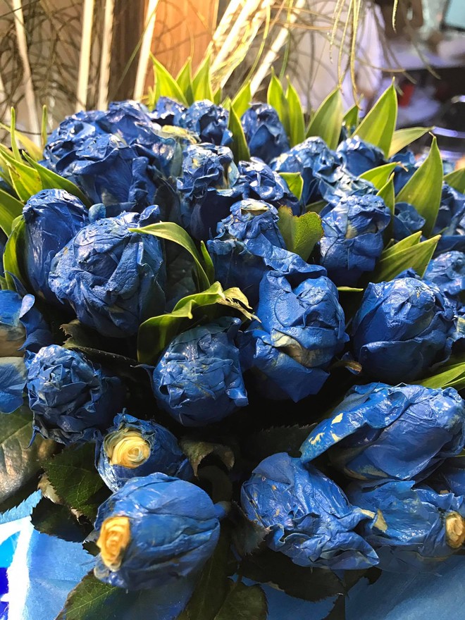 Đặt online bó hoa xanh giá 1 triệu 6, khách hoảng hốt nhận về hoa vừa héo vừa xấu - Ảnh 3.