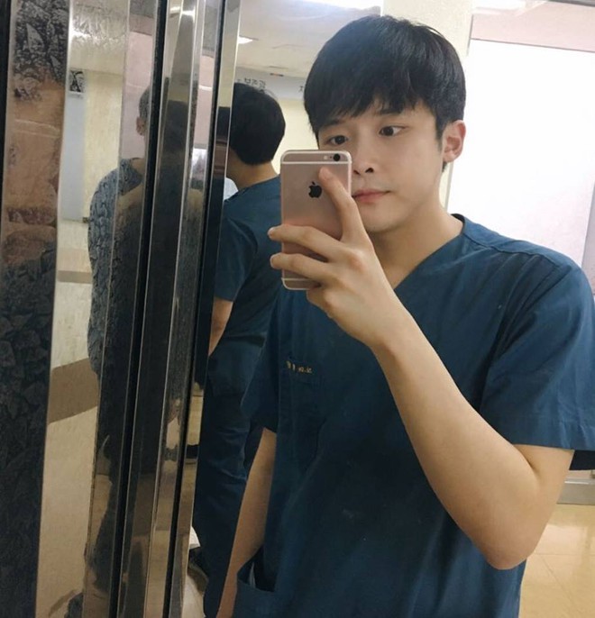 Dân mạng săn lùng chàng thực tập sinh Hàn Quốc điển trai tại Bệnh viện Đại học Y Dược Huế - Ảnh 9.