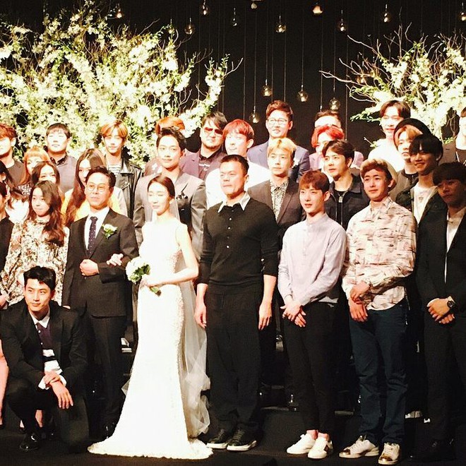 Đám cưới CEO của JYP Entertainment thu hút sự chú ý khi hội tụ dàn sao chưa bao giờ khủng hơn - Ảnh 3.