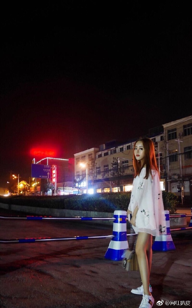 Biết ảnh là ảo rồi, nhưng nhan sắc thật của các hot girl mạng xã hội Trung Quốc vẫn khiến cho nhiều người phải ngã ngửa - Ảnh 3.