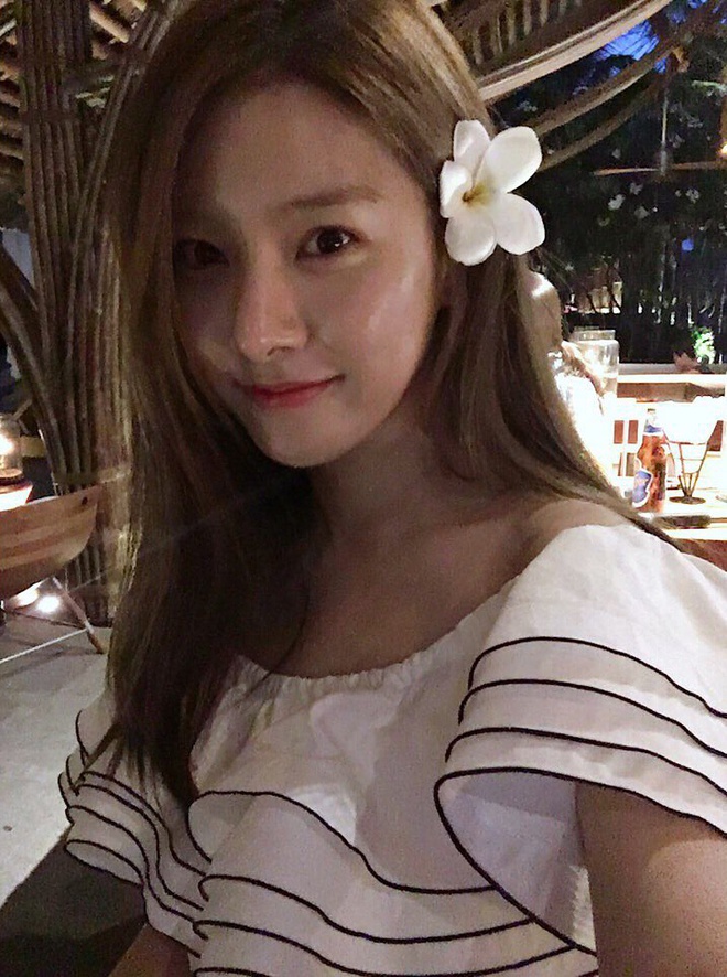 Nàng cháo Kim So Eun bất ngờ check-in tại Đà Nẵng: Vừa trắng vừa đẹp hết phần người khác! - Ảnh 2.