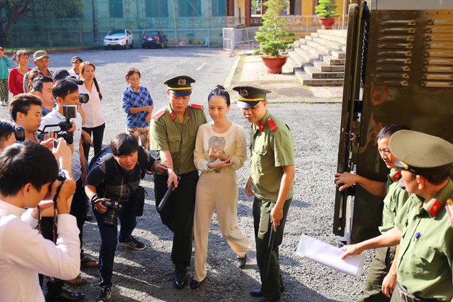 Hoa hậu Phương Nga: Anh Mỹ là người yêu tôi, mối quan hệ của chúng tôi nghiêm túc chứ không phải phục vụ để nhận tiền - Ảnh 1.