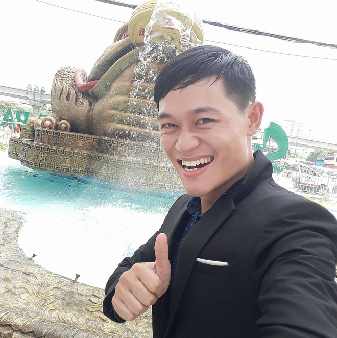 Ch&agrave;ng trai fan cuồng&rdquo; trong talkshow với Jack Ma tiết lộ: Bạn b&egrave; ai cũng n&oacute;i t&ocirc;i giống &ocirc;ng ấy! - Ảnh 7.