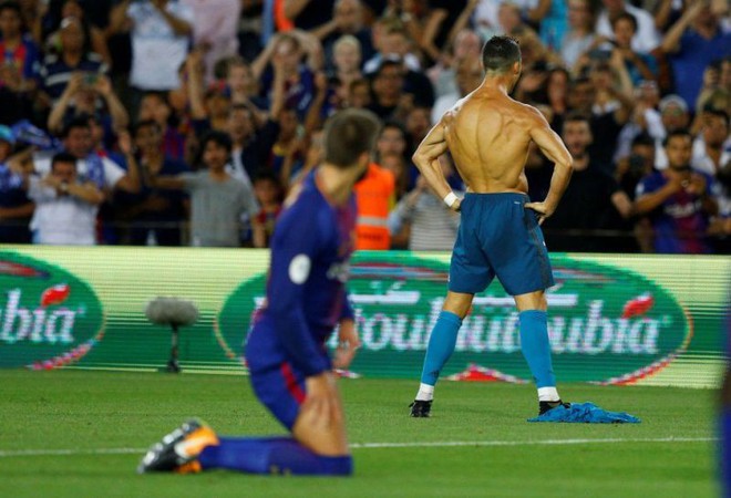 5 khoảnh khắc kh&oacute; qu&ecirc;n của Ronaldo tr&ecirc;n s&acirc;n b&oacute;ng trong năm 2017 - Ảnh 1.