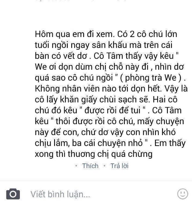 Tự tay lau bàn bẩn cho fan, Mỹ Tâm đáng yêu thế này đây! - Ảnh 1.