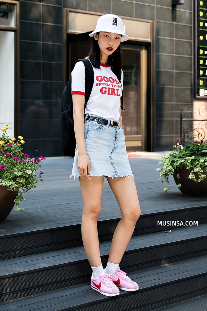 Giới trẻ Hàn lại hạ gục nhanh, tiêu diệt gọn với street style đơn giản nhưng đẹp chẳng thể rời mắt - Ảnh 2.