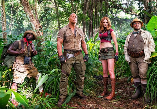 “The Rock” nóng bỏng trong trailer đầu tiên của “Jumanji: Welcome to the Jungle” - Ảnh 2.