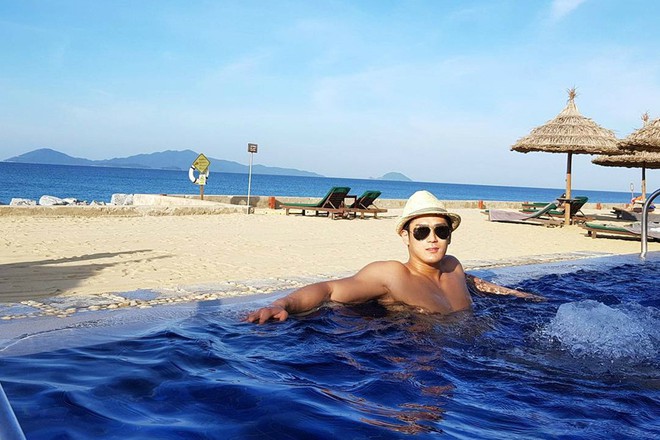 Cứ tưởng Idol n&agrave;o, h&oacute;a ra đ&acirc;y lại l&agrave; thầy gi&aacute;o điển trai nhất H&agrave;n Quốc - Ảnh 10.