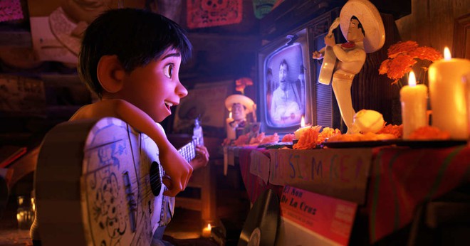 Coco - Lễ hội cho người chết và sự hồi sinh kỳ diệu của Pixar - Ảnh 2.