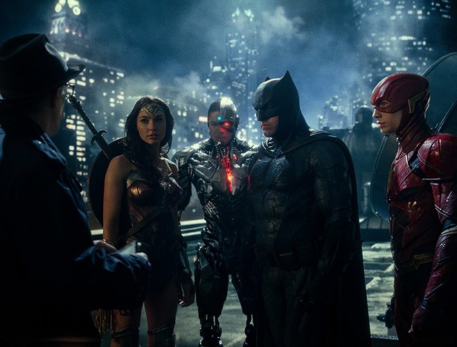 Justice League: Bom tấn điện ảnh hay chỉ là trò đùa con nít? - Ảnh 2.