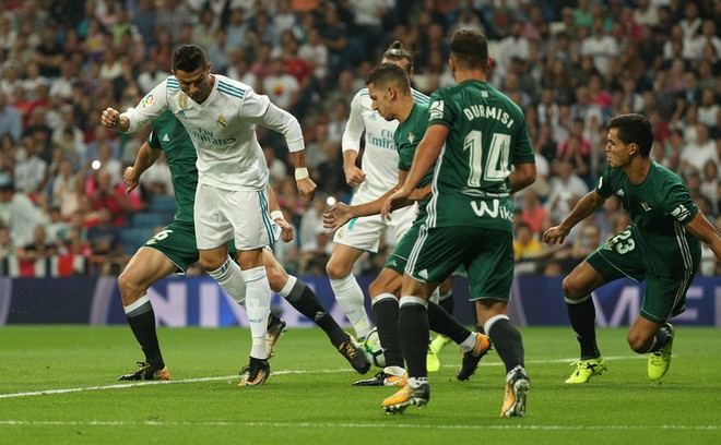 Real thua sốc trong trận ngày Ronaldo trở lại sau án treo giò - Ảnh 6.