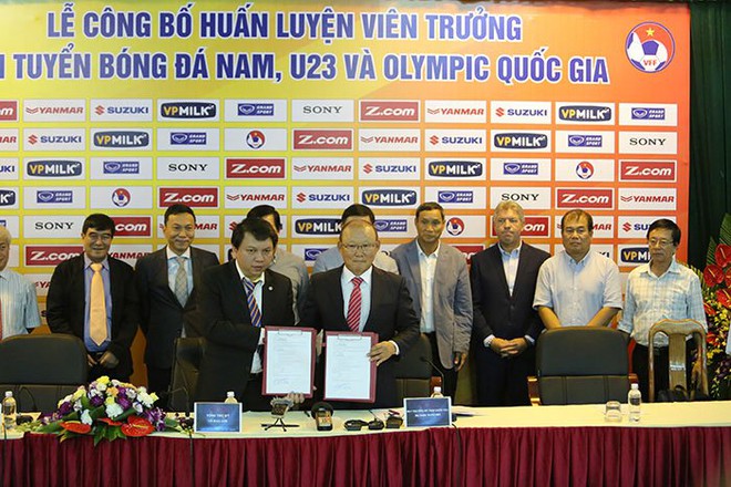 HLV Park Hang Seo: Top 100 thế giới kh&ocirc;ng bằng đ&aacute;nh bại Th&aacute;i Lan - Ảnh 2.