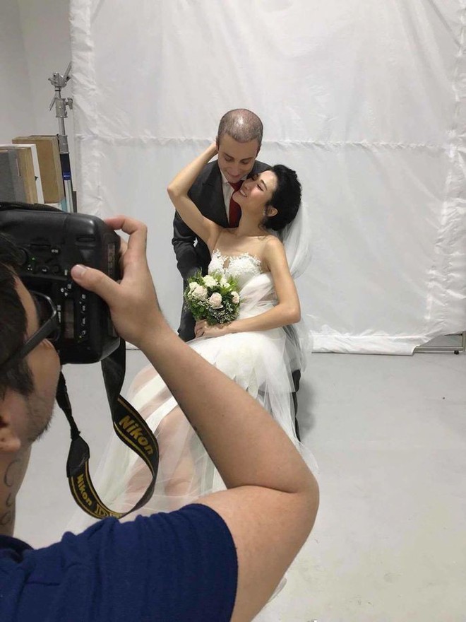 Hé lộ hậu trường ảnh cưới của Á quân Vietnams Next Top Model 2012 Kha Mỹ Vân và chồng Tây - Ảnh 1.
