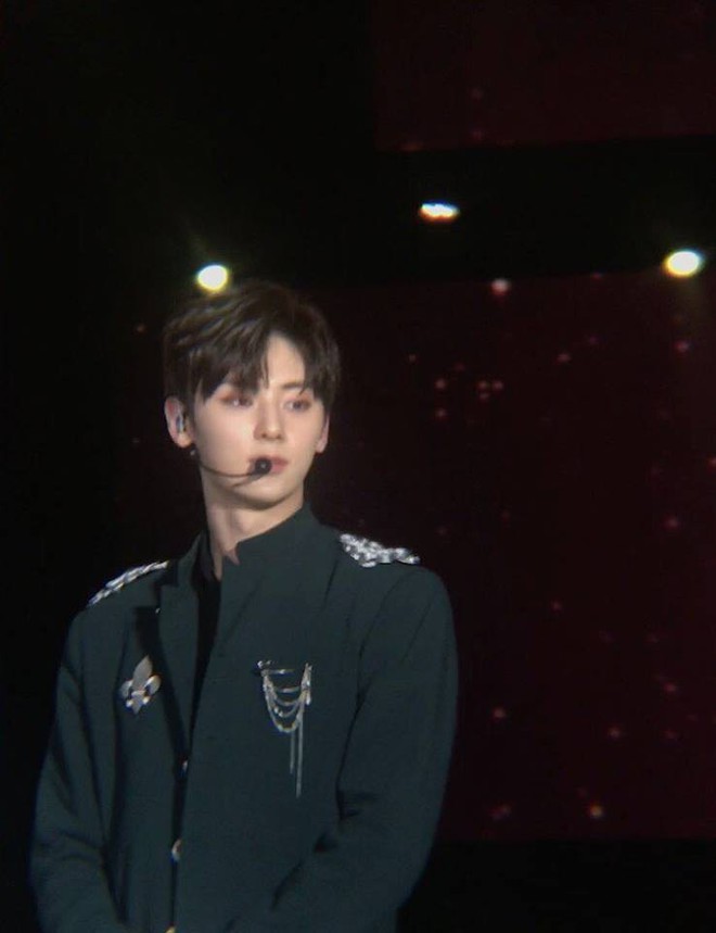 Đ&acirc;u phải Kang Daniel, mỹ nam Wanna One n&agrave;y mới l&agrave; người khiến Dispatch cảm th&aacute;n v&igrave; đẹp đến mức kh&ocirc;ng cần 1% photoshop - Ảnh 1.