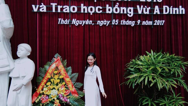 Cứ đến mùa khai giảng, trường nào cũng ngập tràn những bóng hồng xinh đẹp! - Ảnh 13.