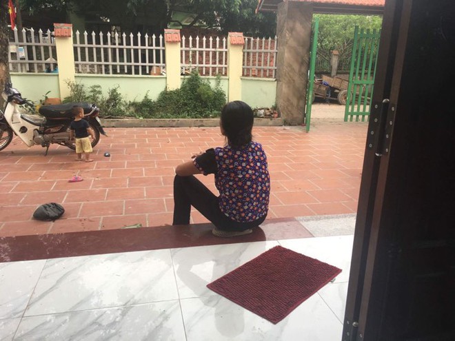 Mẹ chồng gi&uacute;p con d&acirc;u đ&aacute;nh ghen, lột đồ c&ocirc; g&aacute;i trẻ: T&ocirc;i l&agrave;m thế để con trai biết sai m&agrave; sửa - Ảnh 1.