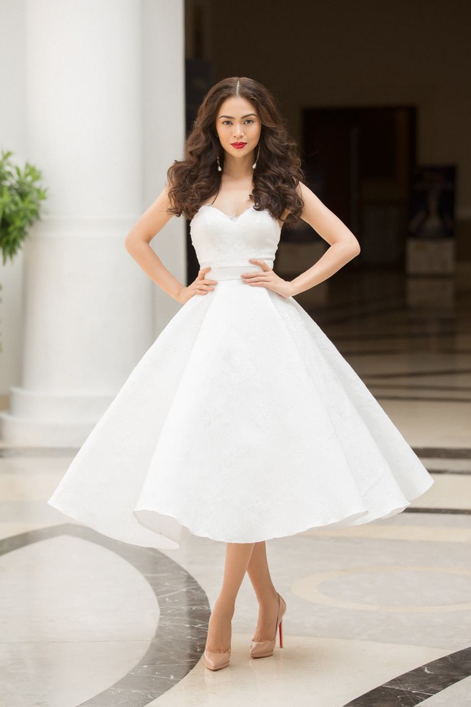 Hoàng Thùy - Mâu Thủy phong cách đối lập trong ngày thi phỏng vấn Hoa hậu Hoàn vũ - Ảnh 3.