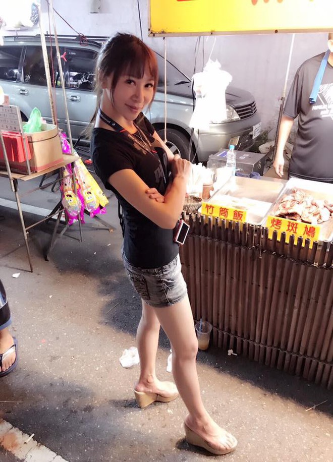 B&aacute;n m&igrave; vỉa h&egrave; th&ocirc;i m&agrave; xinh xuất sắc như n&agrave;y, bảo sao cửa tiệm l&uacute;c n&agrave;o cũng nườm nượp kh&aacute;ch - Ảnh 8.