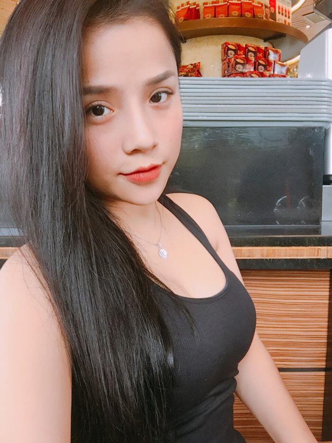 Bạn gái mới của Đặng Văn Lâm từng được dân mạng săn tìm sau một trận đấu - Ảnh 7.
