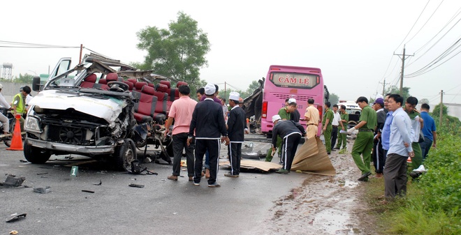 6 người tử vong tại chỗ, nhiều người bị thương sau vụ va chạm nghiêm trọng giữa 2 xe khách - Ảnh 7.