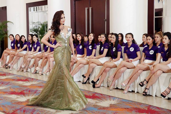 Mâu Thủy bất ngờ rớt khỏi top thí sinh xuất sắc nhất Hoa hậu Hoàn vũ chỉ vì sợ độ cao - Ảnh 3.
