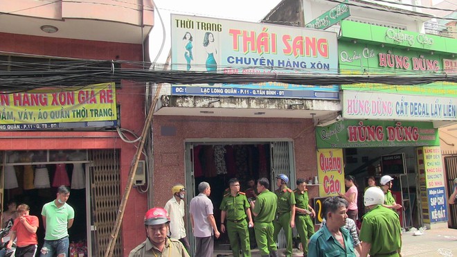 TP. HCM: Đi học về, con cho&aacute;ng v&aacute;ng khi biết cha mẹ bỏng nặng nghi do tự đốt nh&agrave; sau c&atilde;i v&atilde; - Ảnh 1.