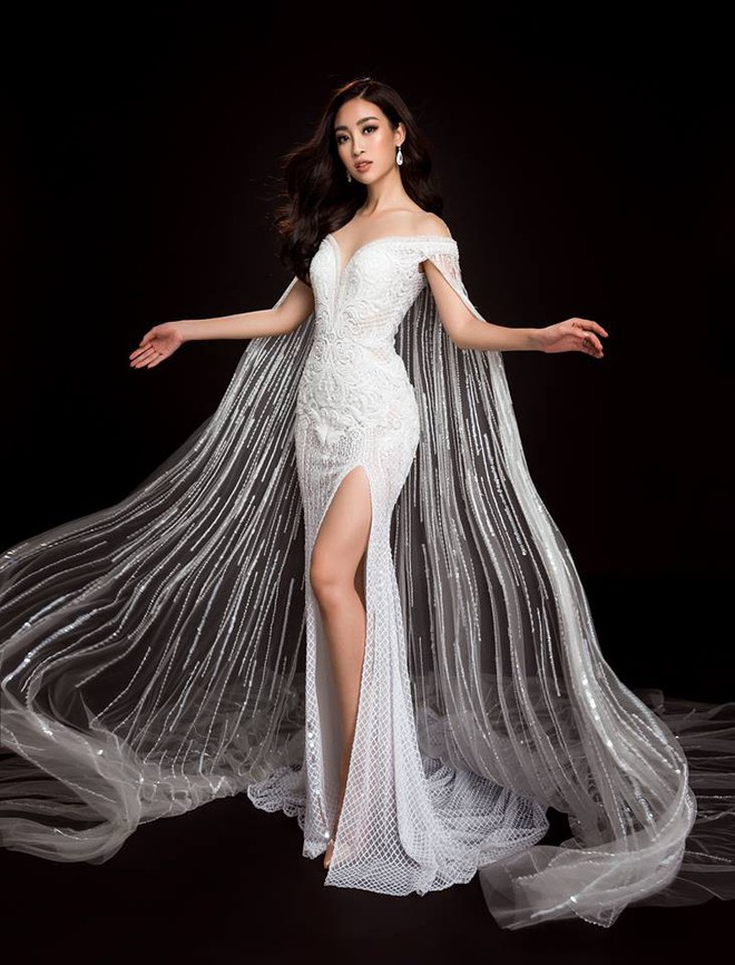 Mỹ Linh quyến rũ tựa nữ thần trong loạt trang phục dạ hội mang đến Miss World 2017 - Ảnh 3.