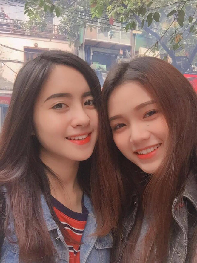 Bức hình 2 cô nàng "đã xinh lại còn chơi chung" hot nhất Facebook hôm nay! - Ảnh 7. Bức hình 2 cô nàng "đã xinh lại còn chơi chung" hot nhất Facebook hôm nay! - Ảnh 7.