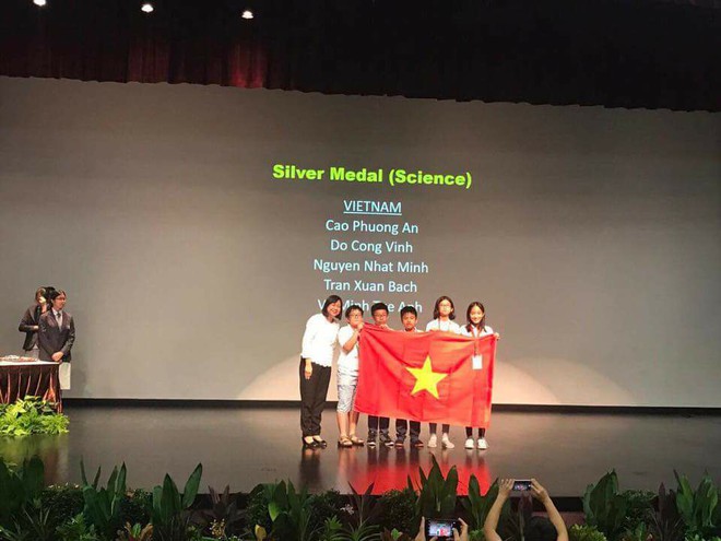 Việt Nam đoạt huy chương vàng đầu tiên tại Olympic Toán và Khoa học Quốc tế 2017 - Ảnh 3.