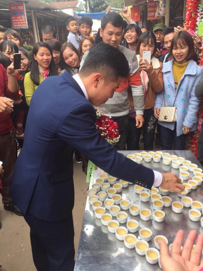 Đám cưới độc ở Lạng Sơn: Nhà trai uống hết 100 chén rượu mới được vào đón dâu gây xôn xao - Ảnh 3.
