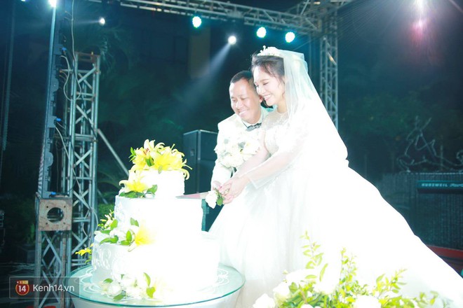 Qu&aacute;n qu&acirc;n Vietnam Idol 2014 Nhật Thủy rạng rỡ trong đ&aacute;m cưới với bạn trai doanh nh&acirc;n - Ảnh 8.