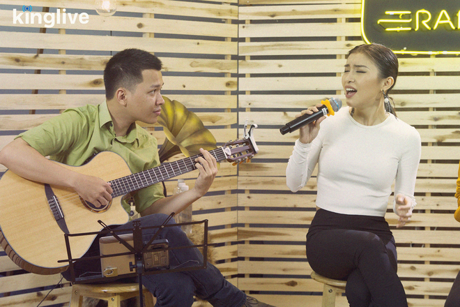 Ti&ecirc;u Ch&acirc;u Như Quỳnh: &ldquo;Từng bị mặc cảm khi kh&aacute;n giả hay gọi l&agrave; ch&aacute;u g&aacute;i Lam Trường&rdquo; - Ảnh 2.