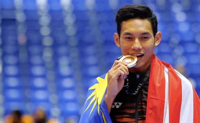 Trọng t&agrave;i d&ugrave;ng mọi c&aacute;ch để v&otilde; sĩ Malaysia... gi&agrave;nh HC v&agrave;ng SEA Games 29 - Ảnh 3.