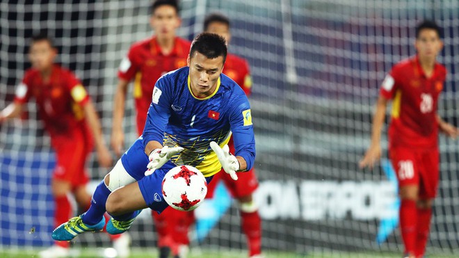 Cầu thủ U20 Việt Nam ôm đầu, gục xuống sân vì hòa tiếc nuối - Ảnh 12.