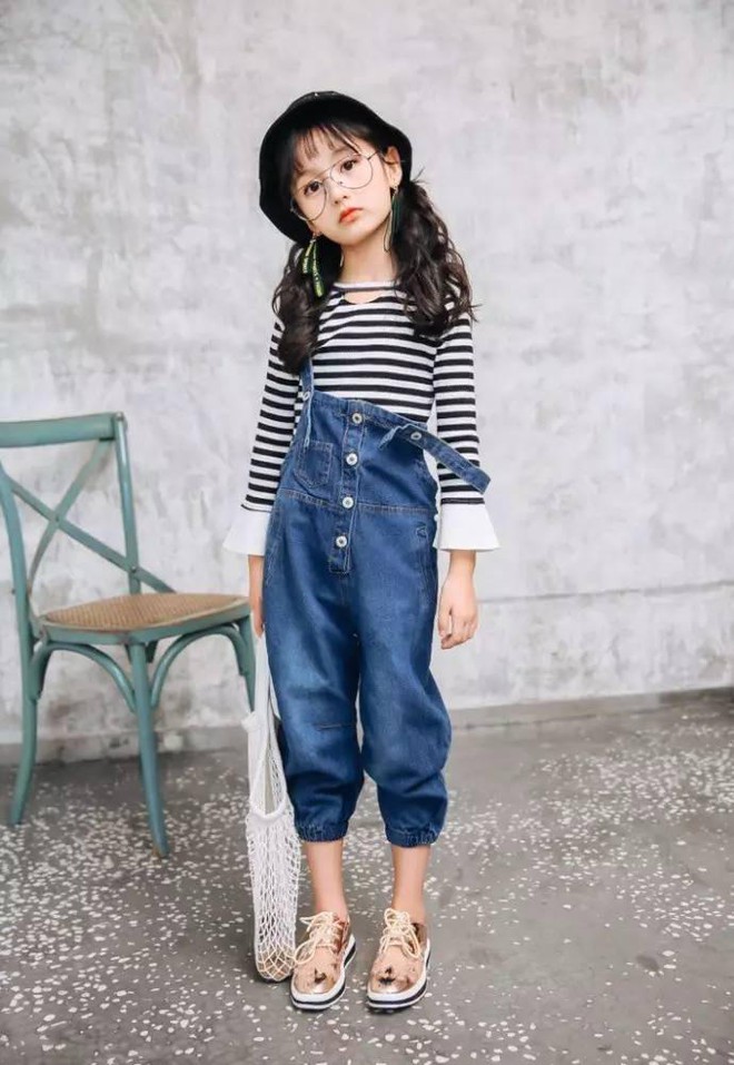 Xinh đẹp hết phần người khác, bé gái 8 tuổi với gương mặt hao hao Angelababy đốn tim hàng loạt cư dân mạng - Ảnh 6.