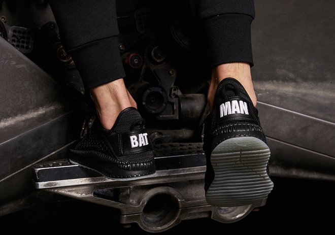 C&oacute; l&agrave; fan của c&aacute;c si&ecirc;u anh h&ugrave;ng hay kh&ocirc;ng, bạn cũng sẽ kết bộ sưu tập Puma x Justice League si&ecirc;u chất n&agrave;y - Ảnh 6.