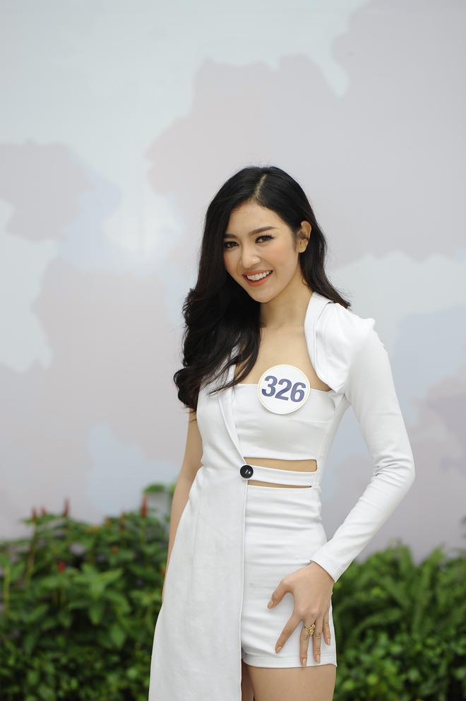 Nhan sắc 10 người đẹp đầu tiên lọt vào Bán kết Hoa hậu Hoàn vũ Việt Nam 2017 - Ảnh 2.