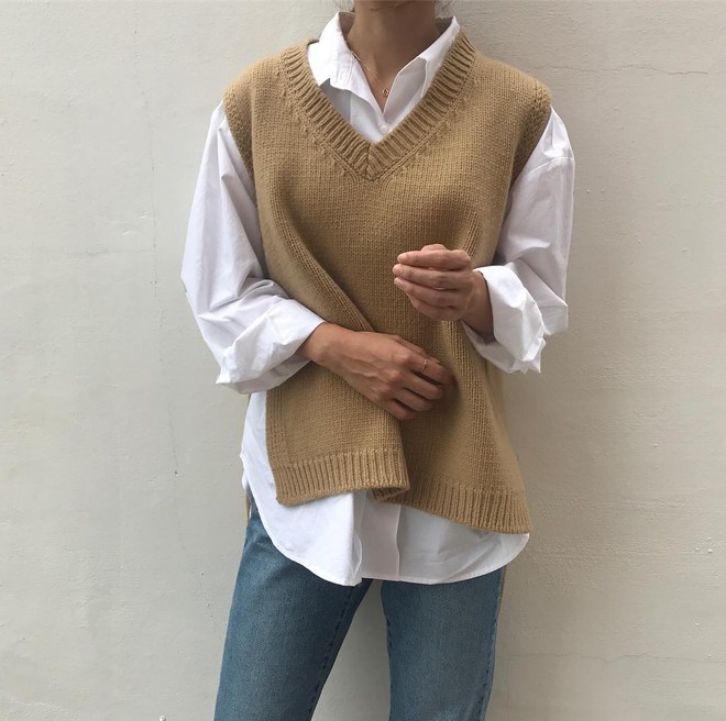 Áo gilet len bà già nay lại hot trở lại, các nàng nhanh chóng bổ sung vào tủ đồ mùa lạnh của mình thôi! - Ảnh 4.