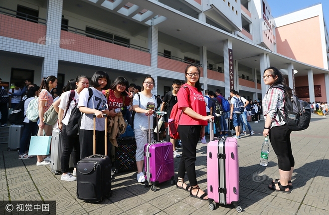 Trung Quốc nóng hừng hực trong mùa Gaokao - một trong những kỳ thi khốc liệt nhất thế giới - Ảnh 11.