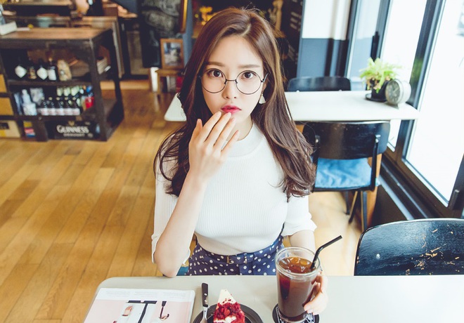 Uống nước ngay sau khi ăn: th&oacute;i quen khiến hệ ti&ecirc;u h&oacute;a của bạn sẽ gặp đủ vấn đề - Ảnh 1.