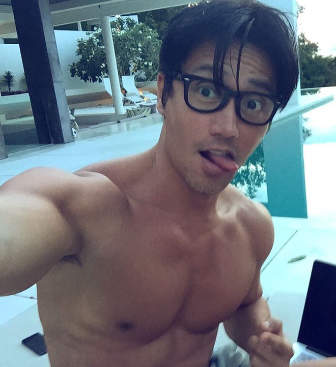 Chẳng ai ngờ rằng, chàng hot boy đẹp trai không tì vết này đã bước qua tuổi 50! - Ảnh 6.